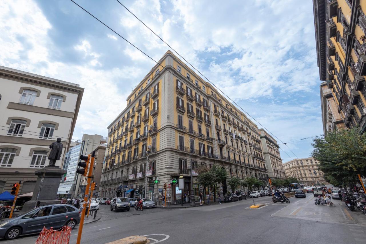 Apartment Luxury And Exclusive Bovio Square House