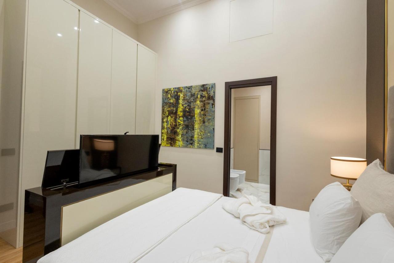 Luxury And Exclusive Bovio Square House Apartment Naples