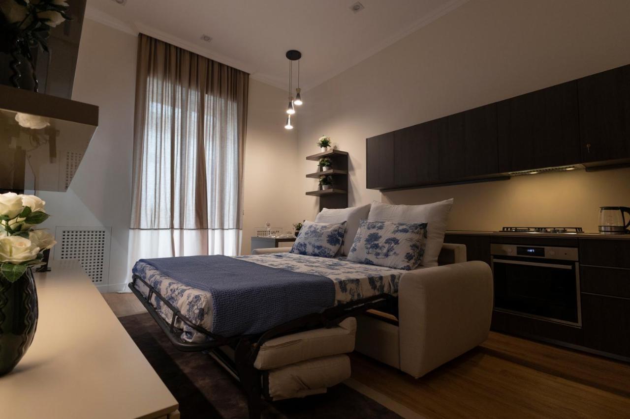 Luxury And Exclusive Bovio Square House * Naples