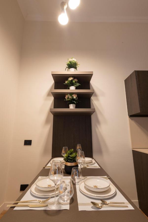 Luxury And Exclusive Bovio Square House